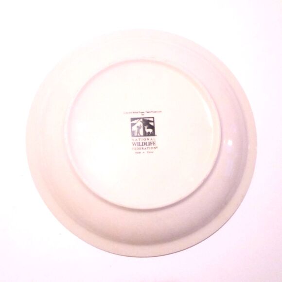 National Wildlife Federation American Wilderness Wolf Dinner Plate 12 Inch - Picture 3 of 3